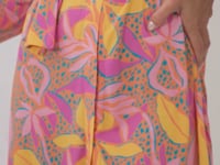 Laden und Abspielen von Videos im Galerie-Viewer, Video: Rio De Sol Strandkleid Lyla Chemise

