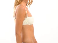 Laden und Abspielen von Videos im Galerie-Viewer, Video: Rio De Sol Unterteil Bottom Brisa-Offwhite Essential
