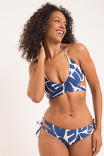 Laden Sie das Bild in den Galerie-Viewer, Image 08: Rio De Sol Unterteil Bottom Pottery Madrid
