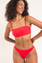Laden Sie das Bild in den Galerie-Viewer, Image 11: Rio De Sol Unterteil Bottom Rouge Nice-Fio
