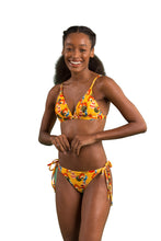 Laden Sie das Bild in den Galerie-Viewer, Model Front: Rio De Sol Unterteil Bottom Stories Cheeky-Micro
