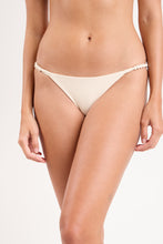Laden Sie das Bild in den Galerie-Viewer, Gallery: Rio De Sol Unterteil Bottom Touch-Natural Selena
