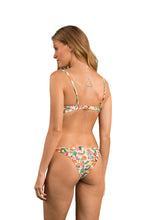 Laden Sie das Bild in den Galerie-Viewer, Model Back: Rio De Sol Set Set Boho Bandeau-Joy Leblon

