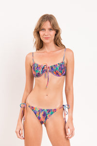 Model Front: Rio De Sol Set Set Euphoria Balconet-Tie Lacinho