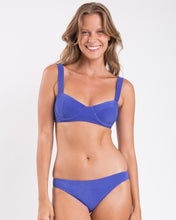 Laden Sie das Bild in den Galerie-Viewer, Gallery: Rio De Sol Set Set Malibu-Indigo Amelia Essential
