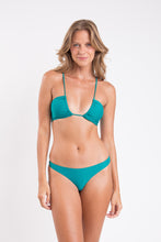 Laden Sie das Bild in den Galerie-Viewer, Model Front: Rio De Sol Oberteil Top Grove Camille
