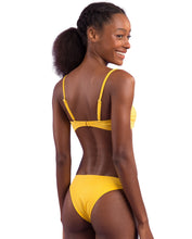 Laden Sie das Bild in den Galerie-Viewer, Set Malibu-Yellow Bandeau-Duo Essential
