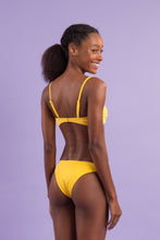 Laden Sie das Bild in den Galerie-Viewer, Set Malibu-Yellow Bandeau-Duo Essential
