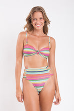 Laden Sie das Bild in den Galerie-Viewer, Set Supercolor Bandeau-Joy Highwaist-Spin
