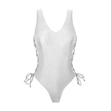 Laden Sie das Bild in den Galerie-Viewer, Shimmer-White Zoe
