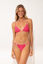 Laden Sie das Bild in den Galerie-Viewer, Model Front: Wednesday In Hawaii By Rio De Sol Oberteil Top Kiko-Guava Ana
